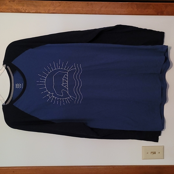 Old Navy Tops - NWOT Old Navy shirt
